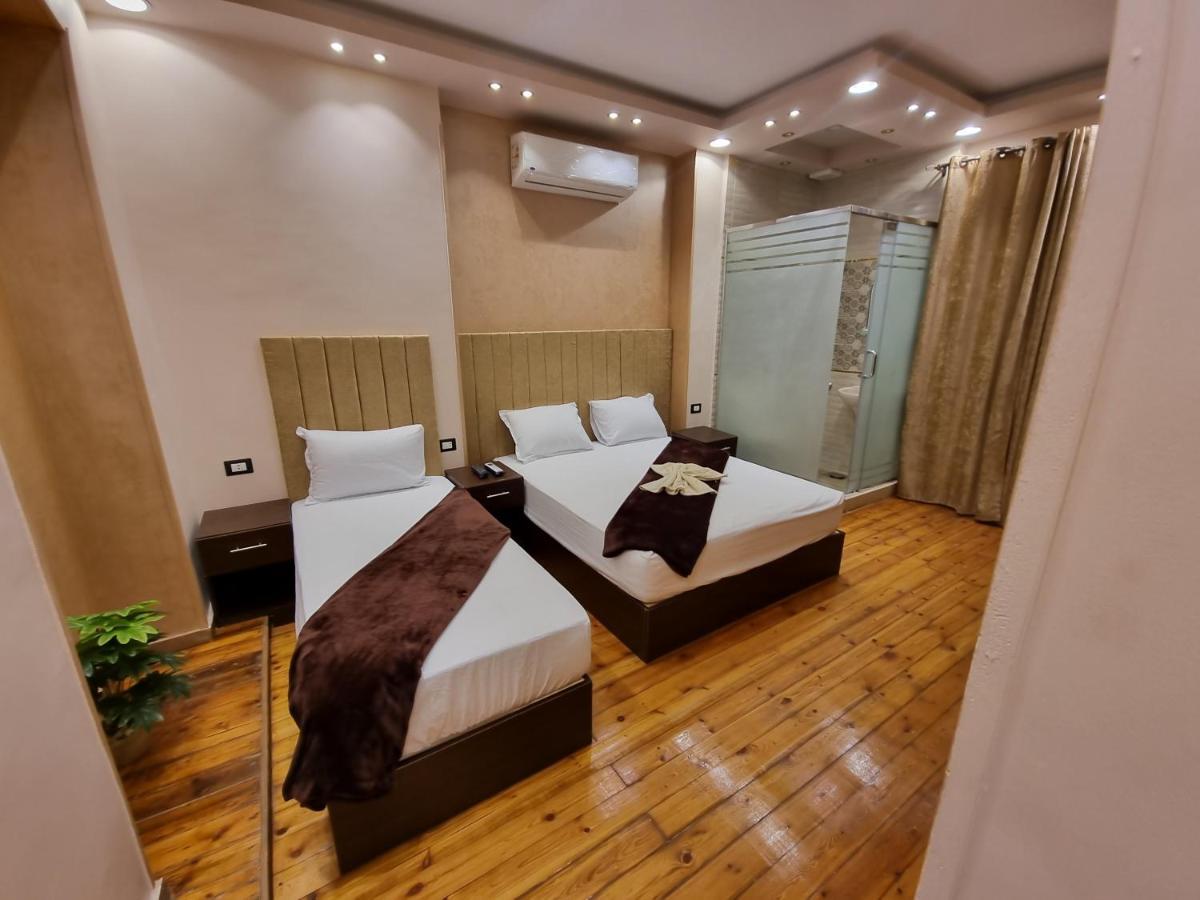 Plaza Hostel Cairo