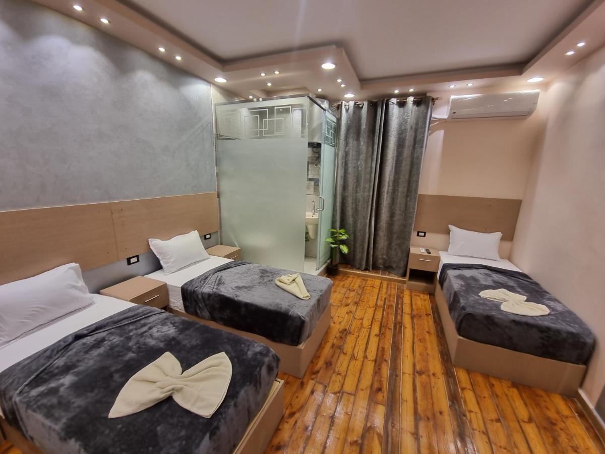 Plaza Hostel Cairo